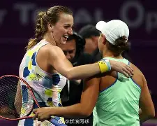  穆雷巅峰对决，科维托娃与30激战FPX分钟，爆冷胜负难料！