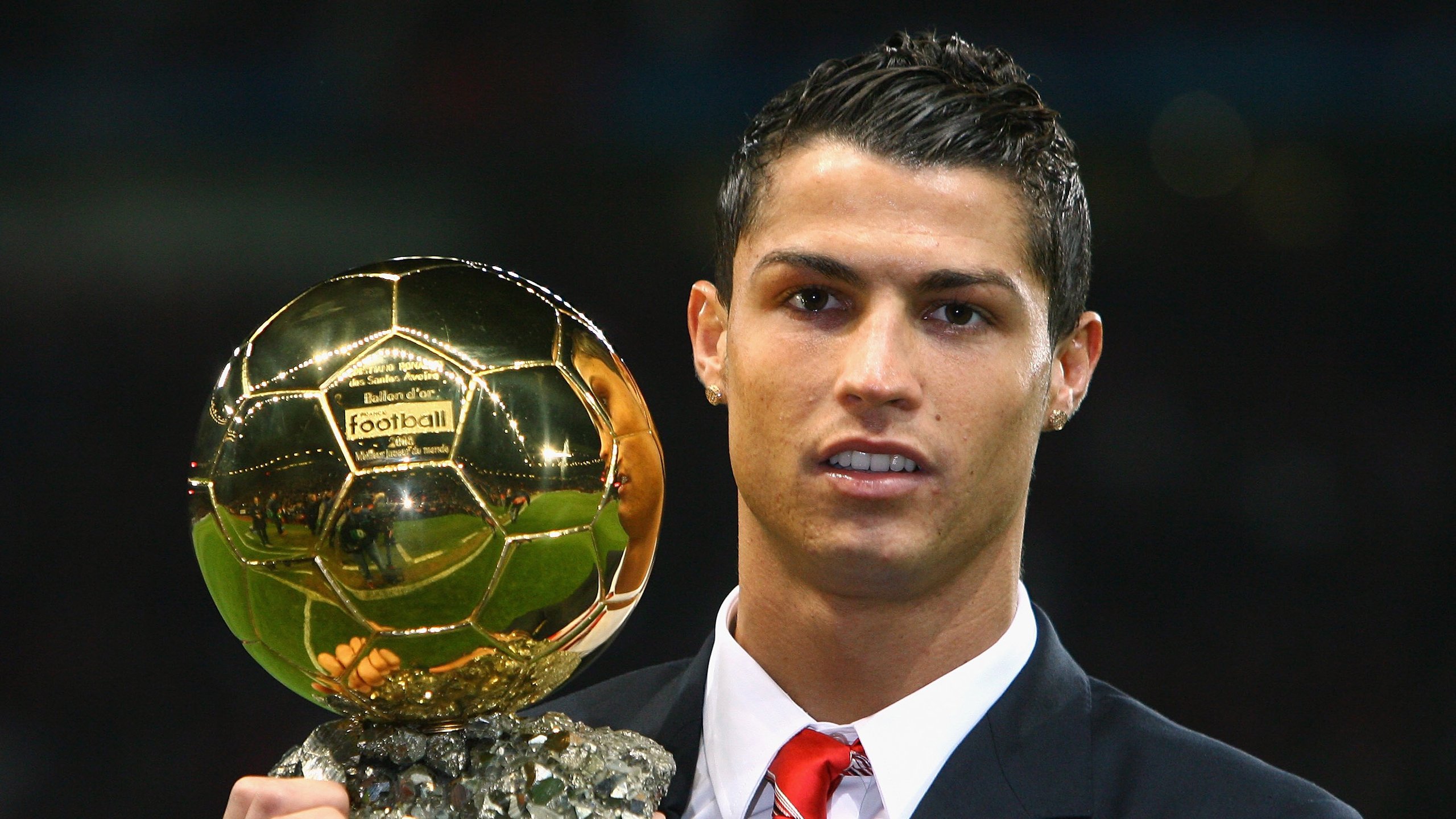 电竞赛场焦点！阿根廷队对阵中国队，豪门翻车，赛后引发巨大争议